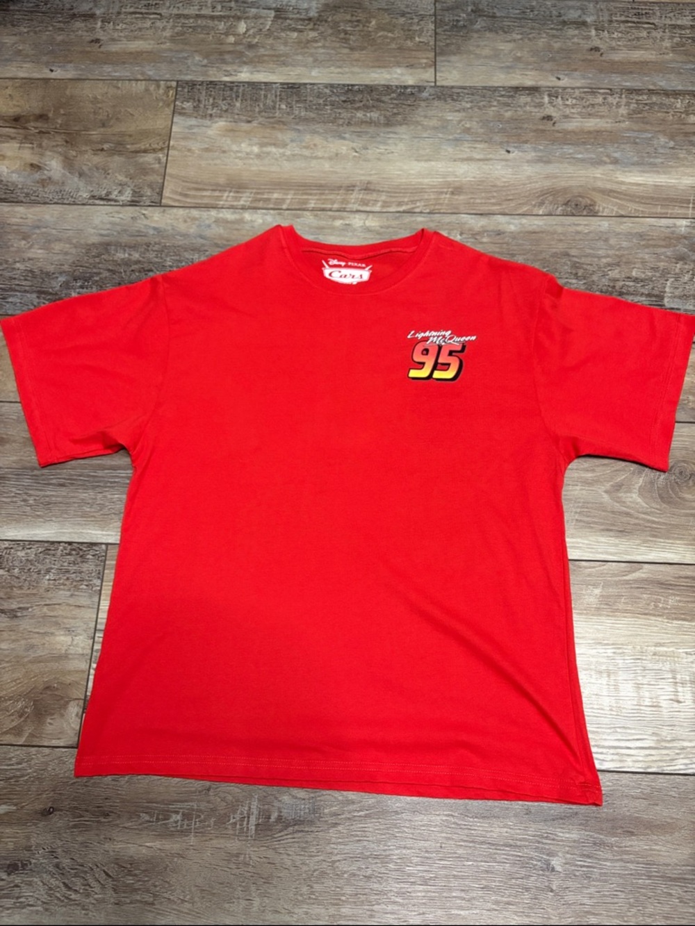 NWOT Disney Pixar Cars Lightning McQueen T Shirt Red Medium